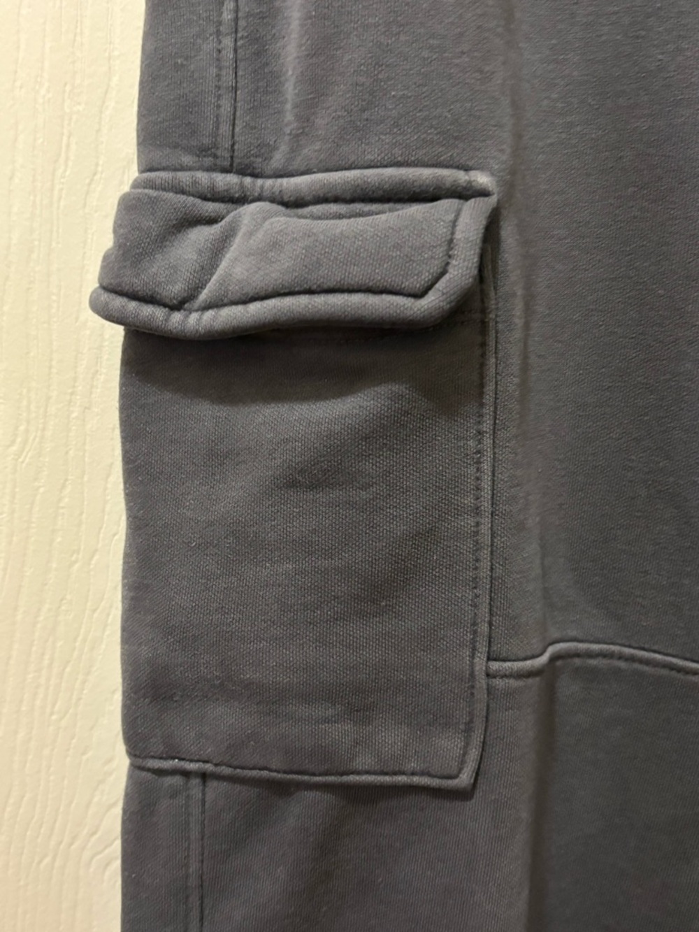 Old Navy Cargo Jogger Mens M Gray  Excellent Built-In Flex Modern Tapered Pants - Picture 3 of 6
